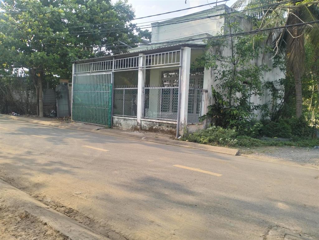 Nhà 4,7 tỷ ngay đh luật đang cho thuê 4tr ngang 7,7m, ngay bến xe buýt, tiềm năng tăng giá