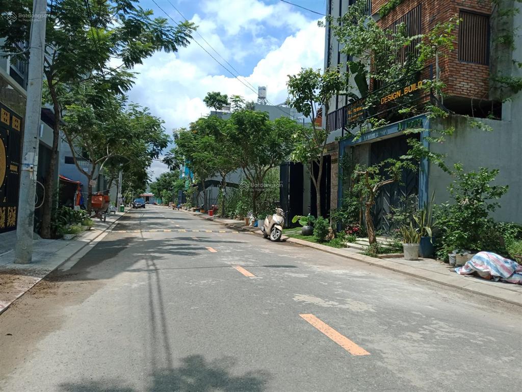 Kẹt tiền bán gấp lô đất view sông, gần phú hữu, 74 m2 giá tốt, đường rộng 10m  0934 652 ***