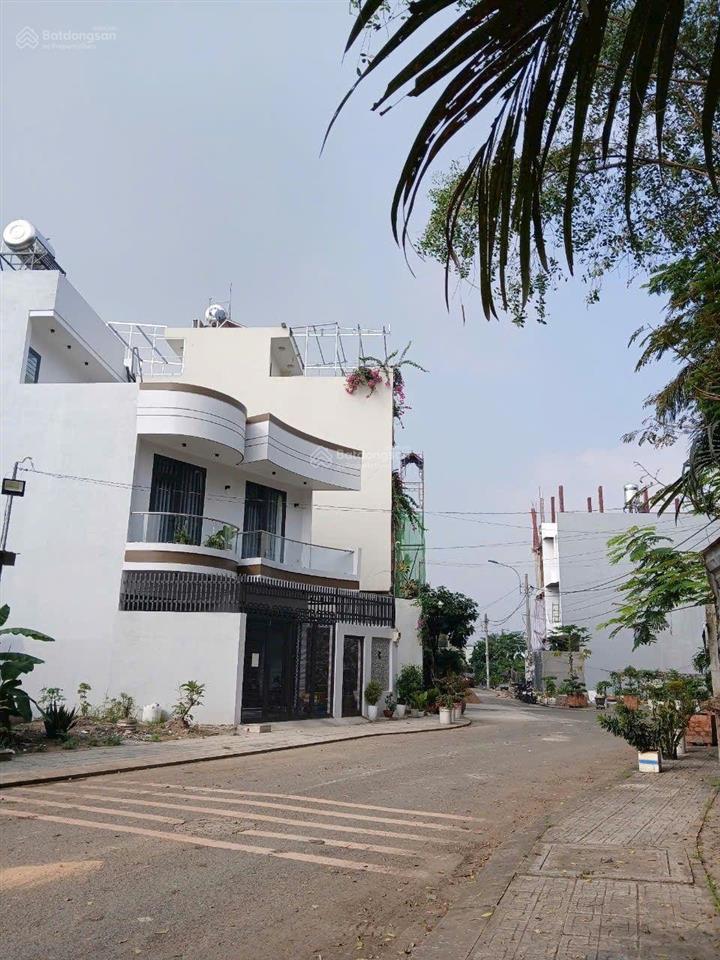 Kẹt tiền bán gấp lô đất view sông, gần phú hữu, 74 m2 giá tốt, đường rộng 10m  0934 652 ***