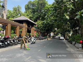 Bán biệt thự bình thọ. dt 17m*50m=810m2 mt công lý  làng đại học. giá tốt chỉ 65 tỷ thương lượng