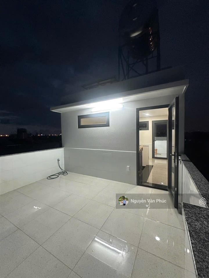 Chủ cần bán gấp nhà 4 tầng hẻm 45 trường lưu. dt 4,3m*13m=54m2 cn, sàn 150m2. giá rẻ 5,39 tỷ tl