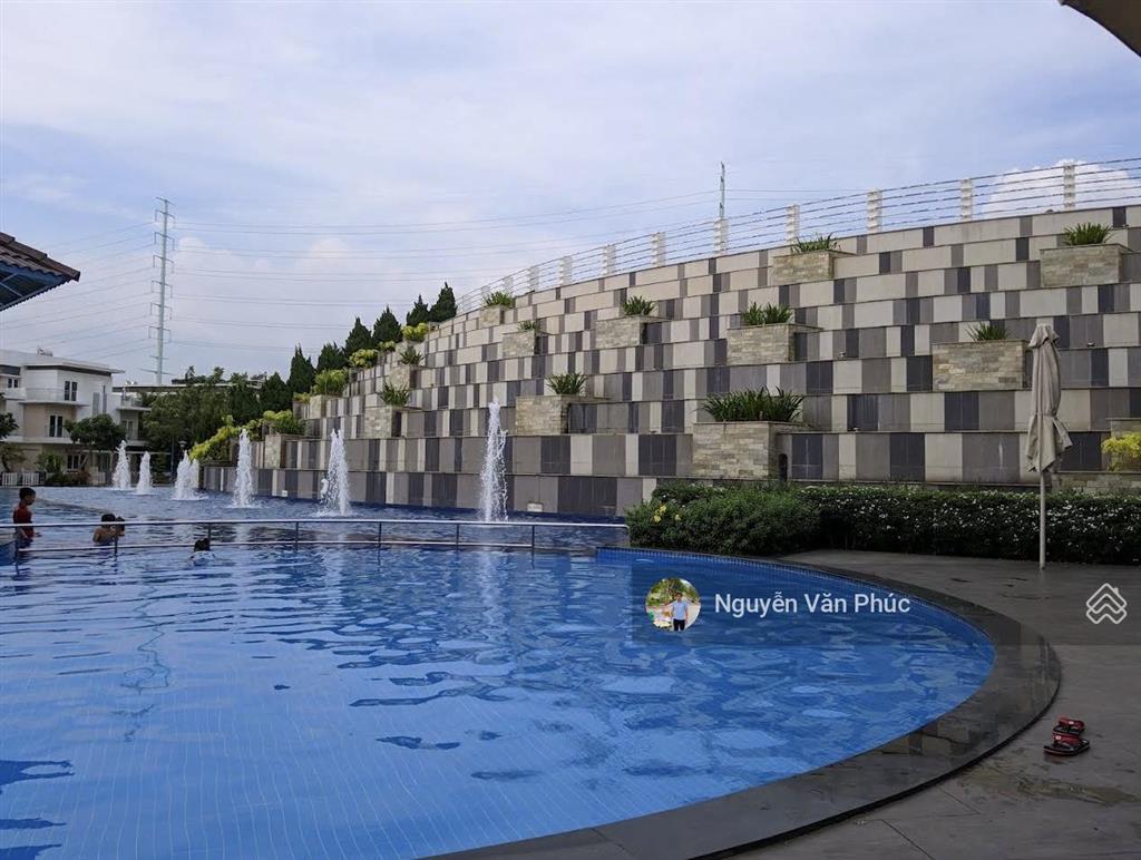 Cần bán gấp nhà phố melosa garden, khang điền. dt 5m*21m=105m2, kc 3 tầng thô. giá bán 9.9 tỷ tl