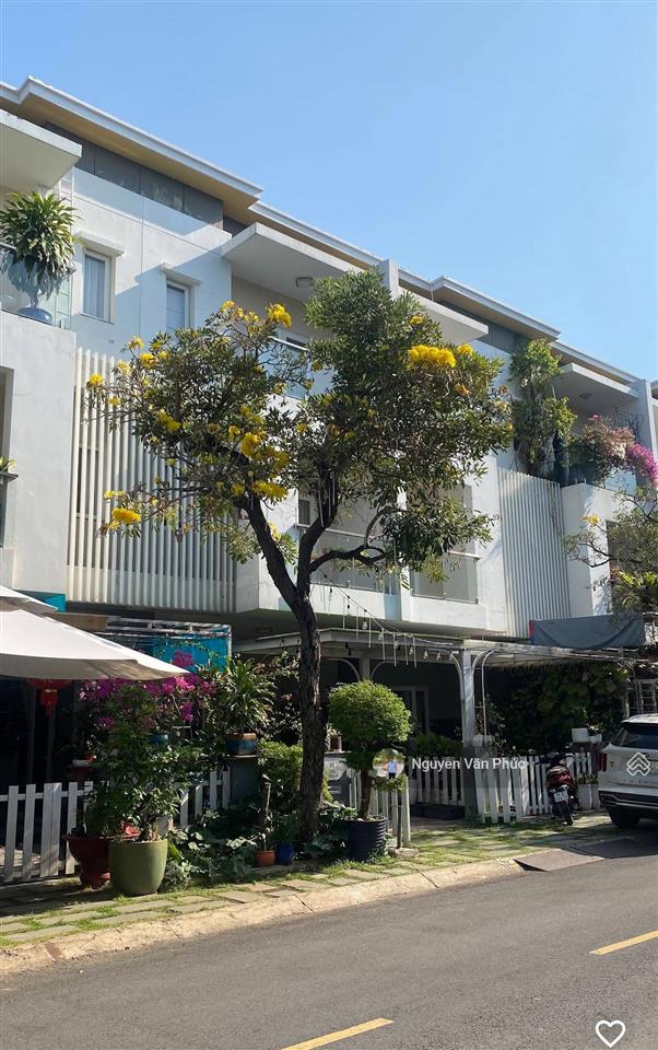 Cần bán gấp nhà phố melosa garden, khang điền. dt 5m*21m=105m2, kc 3 tầng thô. giá bán 9.9 tỷ tl