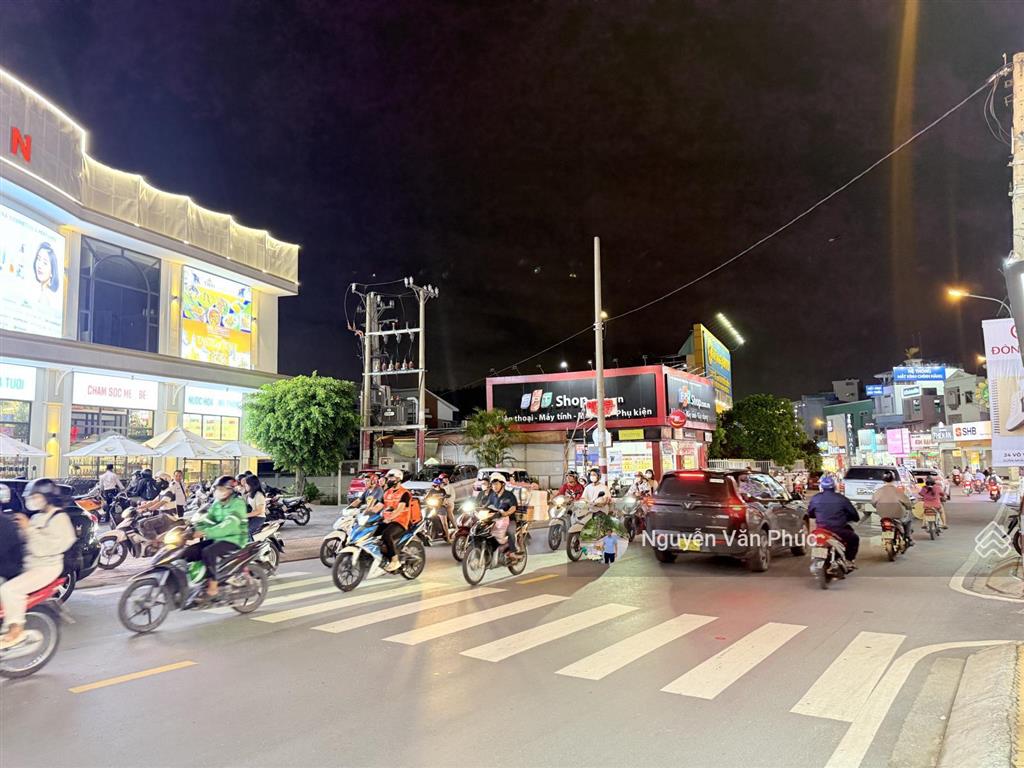 Building hầm 6 tầng mt tô ngọc vân, thủ đức. dt 15x27m=420m2. gần 2000m2 sàn. giá 75 tỷ còn tl