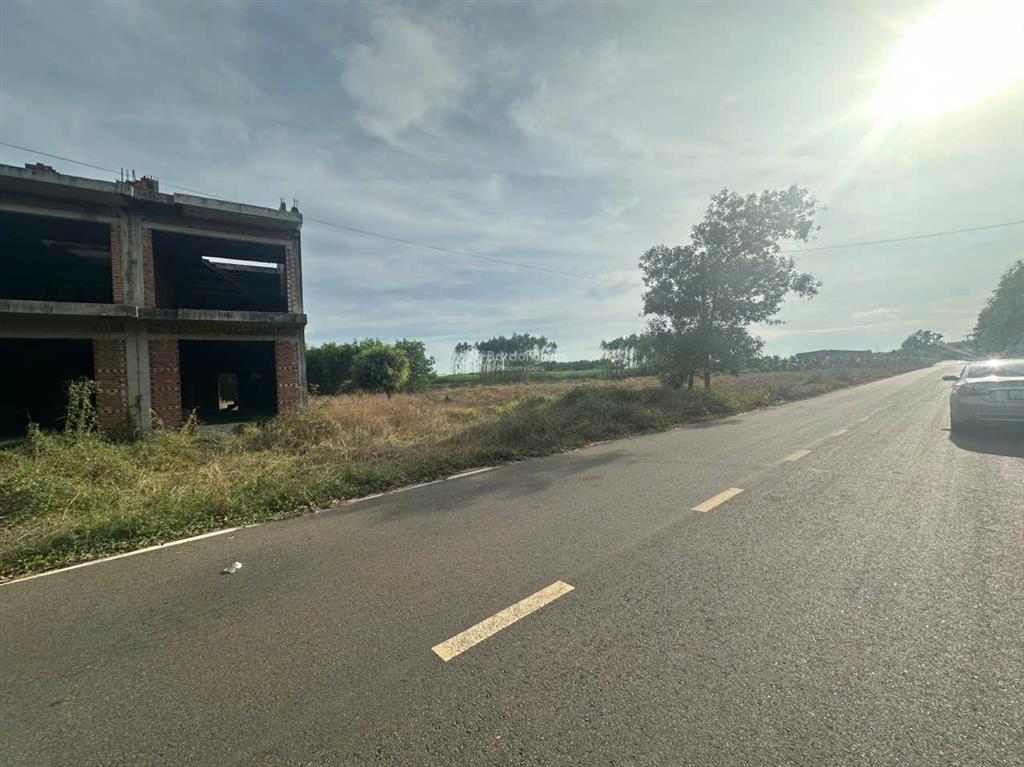 Kẹt tiền bán gấp sỉ lẻ lô đất 2983.6 m2 mt long mỹ  láng dài, đất đỏ, bà rịa  vũng tàu