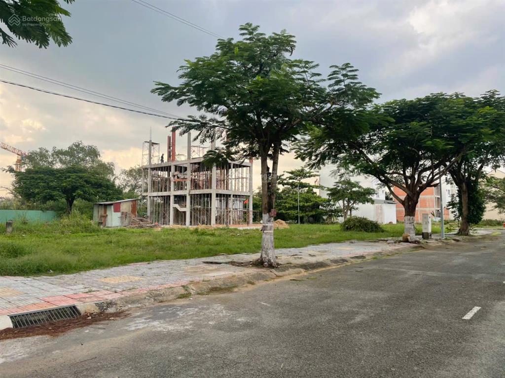 Bán nhanh các nền bt liên phường ngay q2 tphcm 57 triệu / m2, 334 m2
