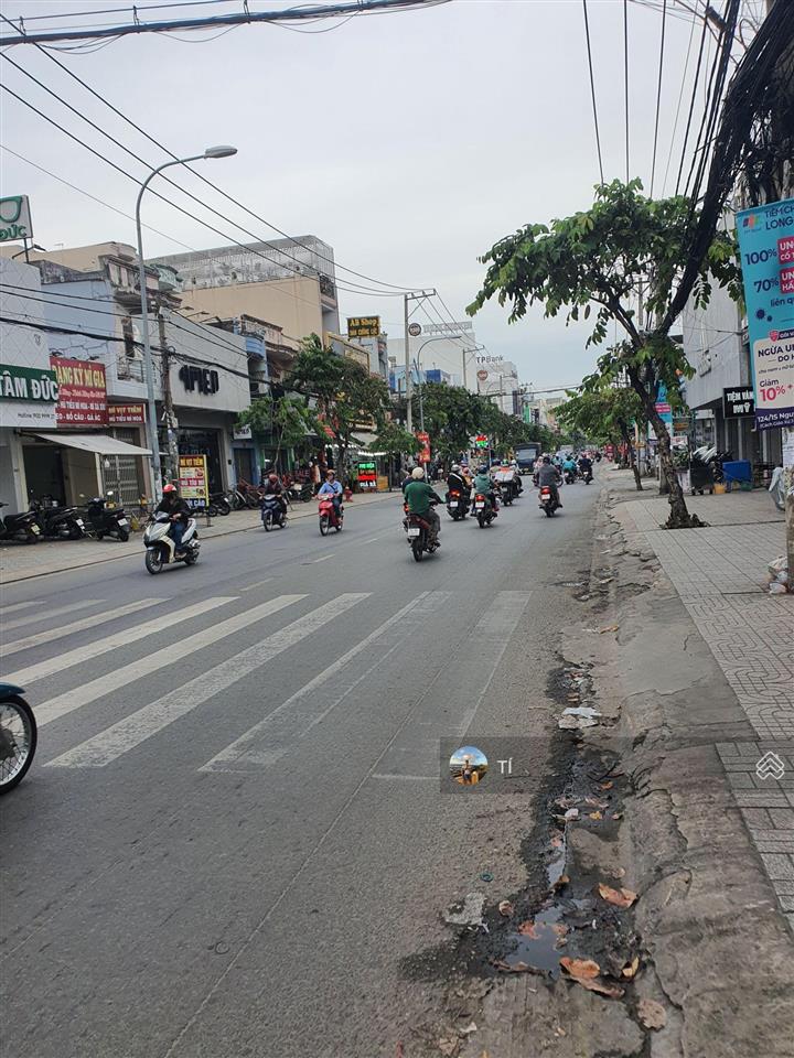 Mt nguyễn ảnh thủ trung mỹ tây dt 5,4x22 trệt lửng 3 lầu giá 20 tỷ khu cho thuê dòng tiền cao