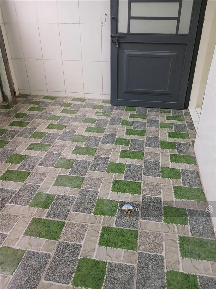 Mặt tiền tân chánh hiệp gần sát bệnh viên q12 dt 5x27 giá bán 12 tỷ nhà c4