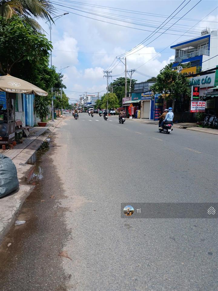 Mặt tiền tân chánh hiệp gần sát bệnh viên q12 dt 5x27 giá bán 12 tỷ nhà c4