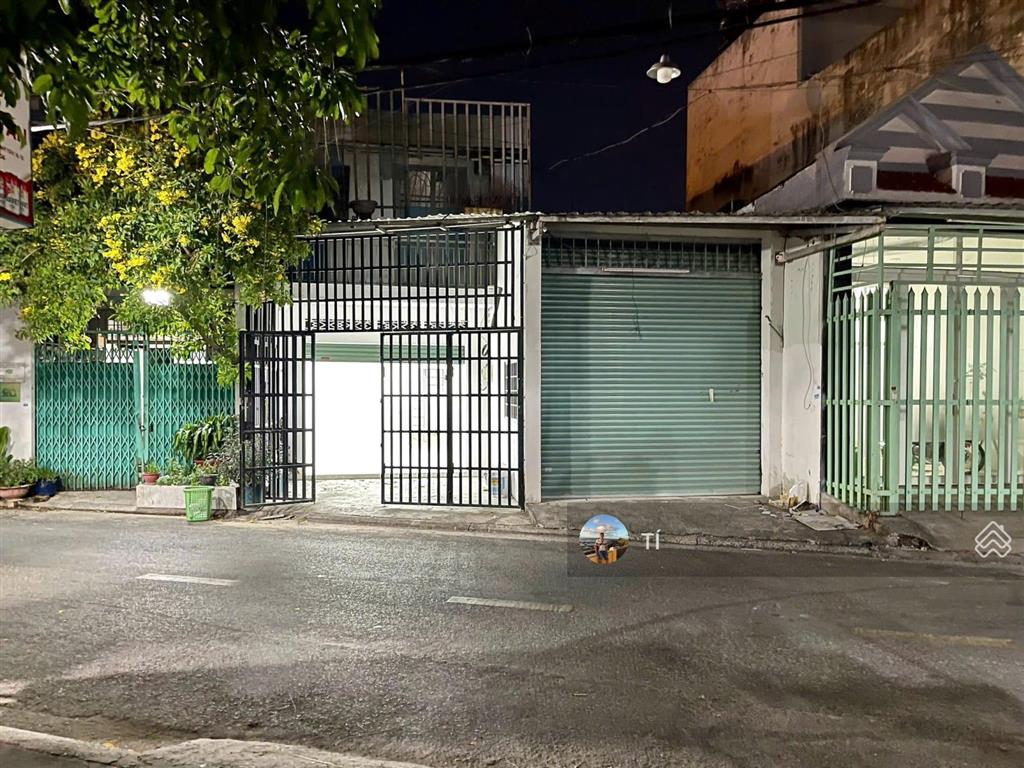 Nhà dt 7,5x22 thổ 125m2 qhxd hầm trệt lửng 3 lầu st giá bán 9 tỷ hẻm 8m song hành sát ubnd phường
