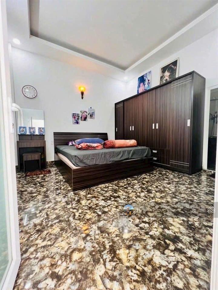 Biệt thự mini tân thới hiệp 21 sát bệnh viện q12 dt 7x25 sát mt tth21 giá 13.5 tỷ đường 30m