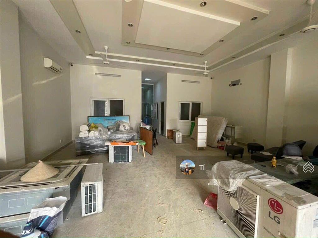 Nhà mt hà huy giáp trệt 2 lầu dt 8x27m, full thổ 206m2 giá 21,5 tỷ gần ngã tư ga gò vấp