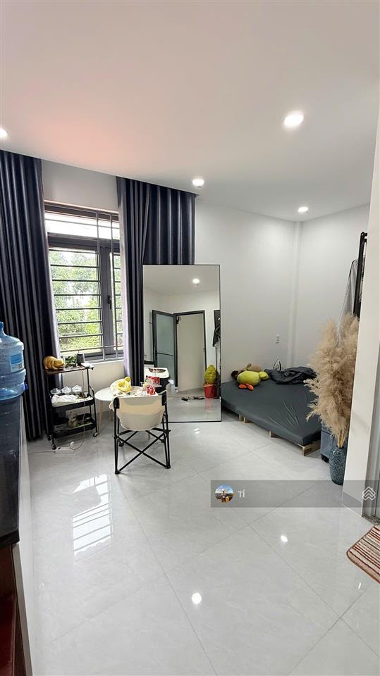 Bán nhà ở kèm chdv 8 phòng kênh tham lương nguyễn văn quá dt 5x20 trệt 3 lầu thu nhập 22tr