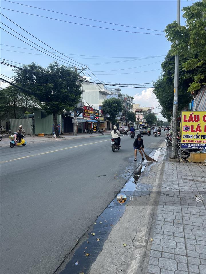 Mặt tiền dương thị mười sát gần bệnh viện q12 dt 7x24,6 giá bán 17,2 tỷ vị trí đẹp sát bv