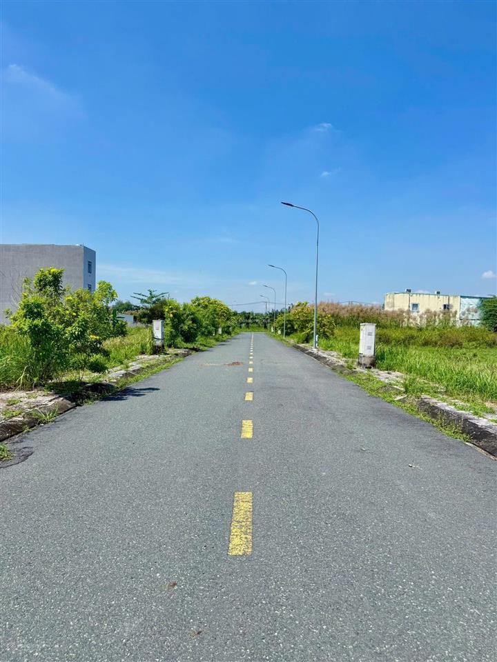 Cơ hội chốt lãi x2 vốn lô đất siêu đẹp ở centana kề cận vđ3  song hành. bán nhanh 5,3tỷ