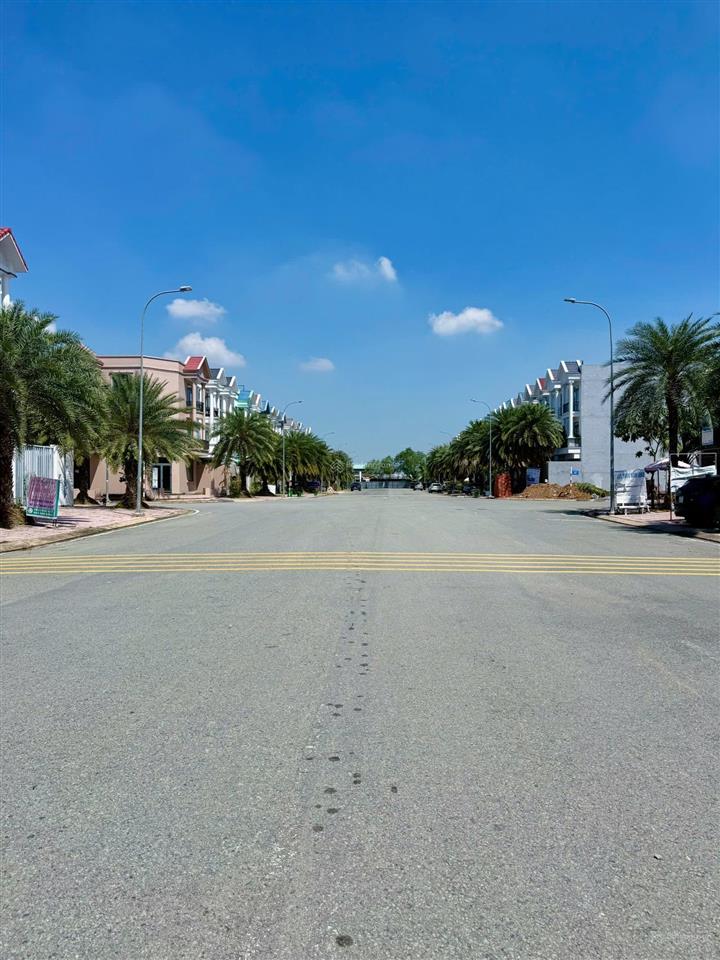 Cơ hội chốt lãi x2 vốn lô đất siêu đẹp ở centana kề cận vđ3  song hành. bán nhanh 5,3tỷ