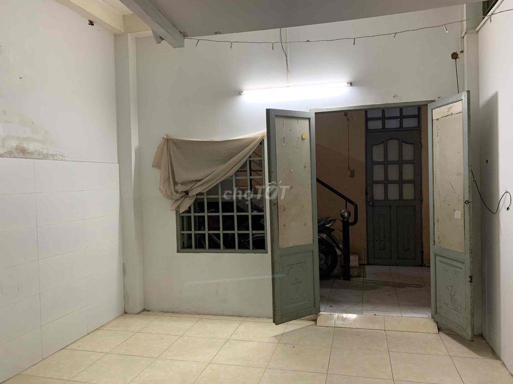cho thuê phòng trọ tầng trệt có gác và vệ sinh riêng