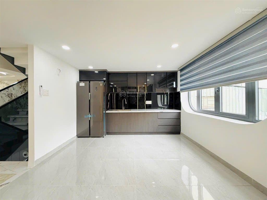 Nhà mới 5.5m x 15m đúc 1 lầu  mua để ở hoặc cho thuê cực giá cao