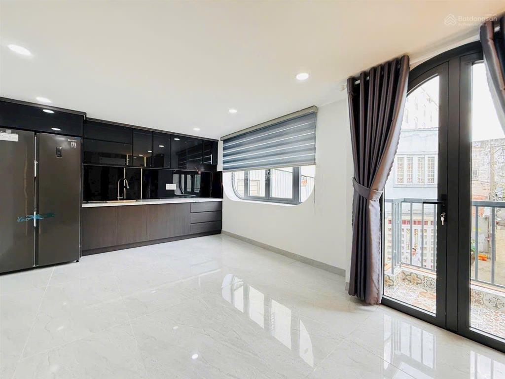 Nhà mới 5.5m x 15m đúc 1 lầu  mua để ở hoặc cho thuê cực giá cao