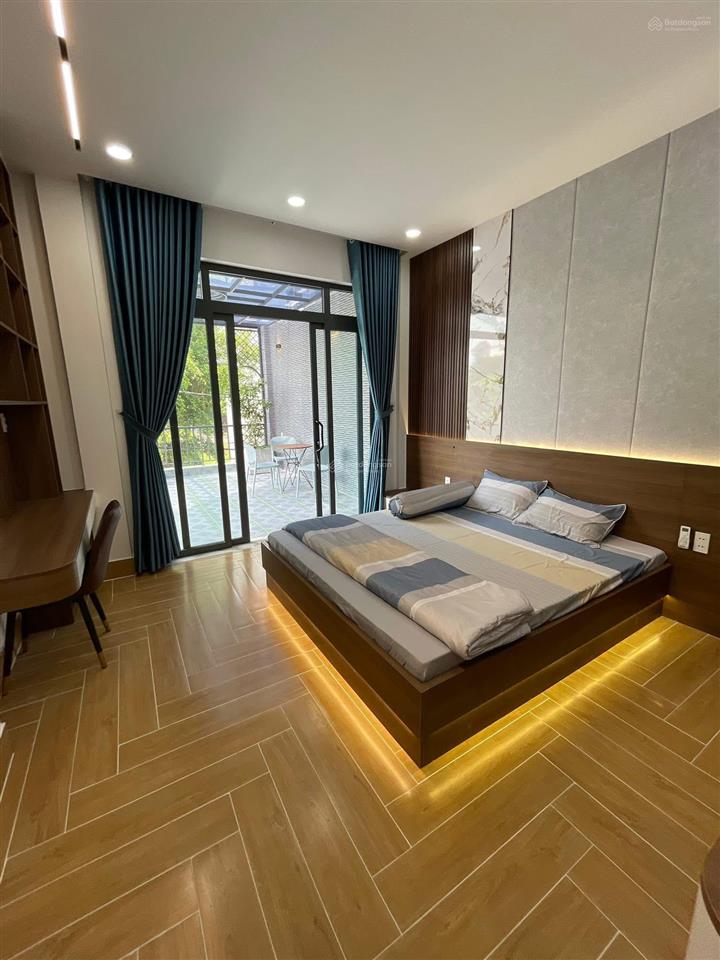 Nhà mới4m x 14m lững 3 lầuhẻm 6m.giá 5.5tỷ,nhà 5m x 18m 4 lầu.đường xe tăng ngủ