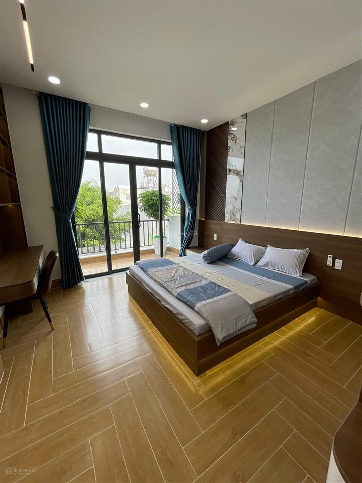 Nhà mới4m x 14m lững 3 lầuhẻm 6m.giá 5.5tỷ,nhà 5m x 18m 4 lầu.đường xe tăng ngủ