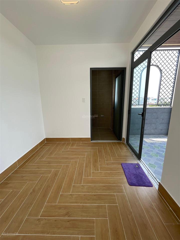 Nhà mới4m x 14m lững 3 lầuhẻm 6m.giá 5.5tỷ,nhà 5m x 18m 4 lầu.đường xe tăng ngủ