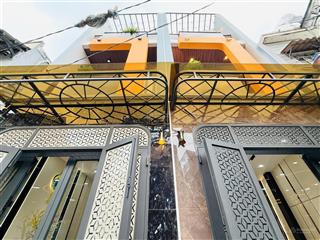 Bán nhà tân bình  ngộp chỉ 5 tỷ **  đúc 2 lầu 3 ph  gần nhà ga t3
