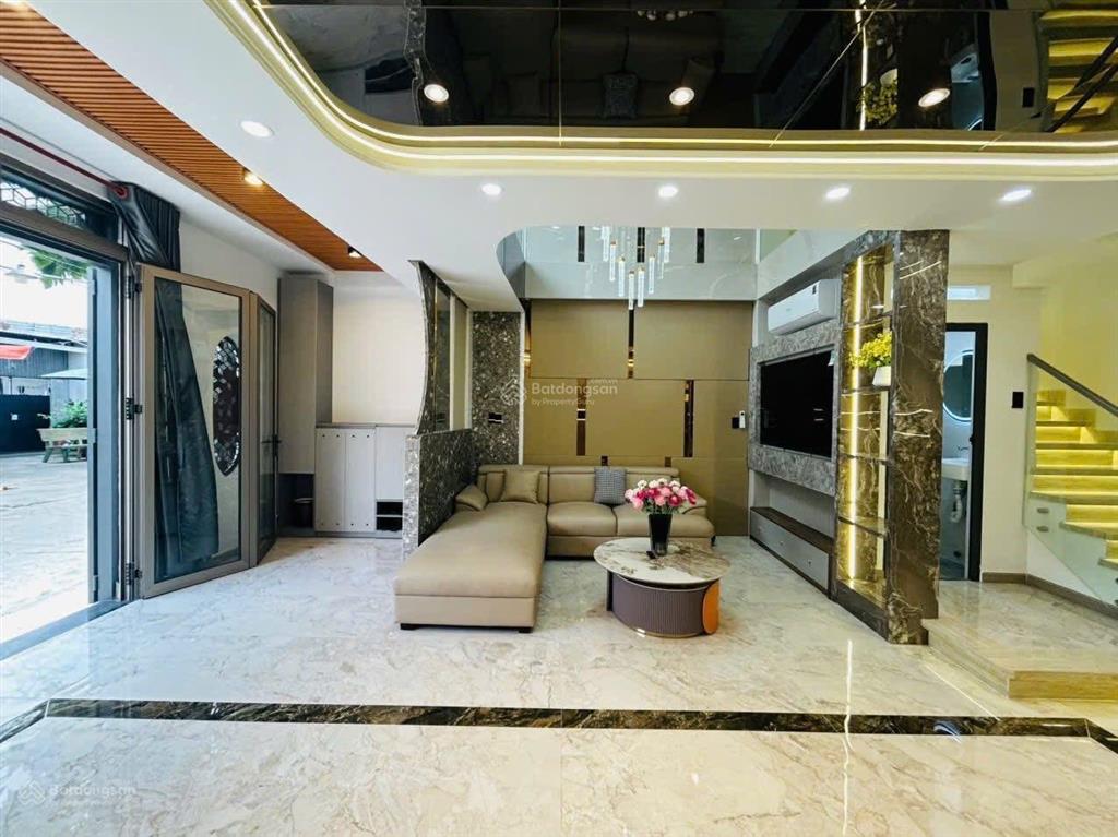 Thiếu oxy lỗ 1 tỷnhà 6m x 8m 4 lầugaraxe 7 chỗhẻm 6m phan huy ích