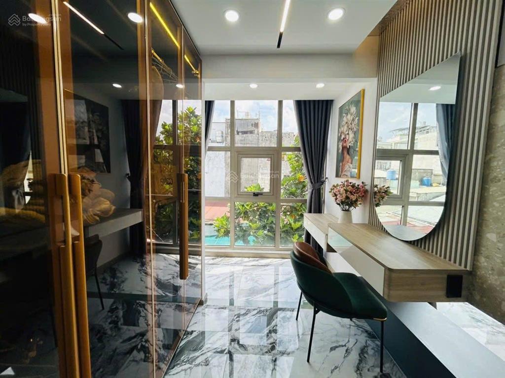 Thiếu oxy lỗ 1 tỷnhà 6m x 8m 4 lầugaraxe 7 chỗhẻm 6m phan huy ích