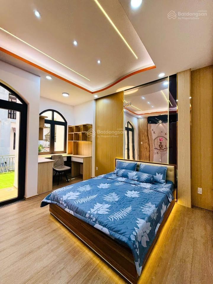Nợ ngân hàng xã lỗ nhà 4mx18m hẻm 5m phạm văn bạch