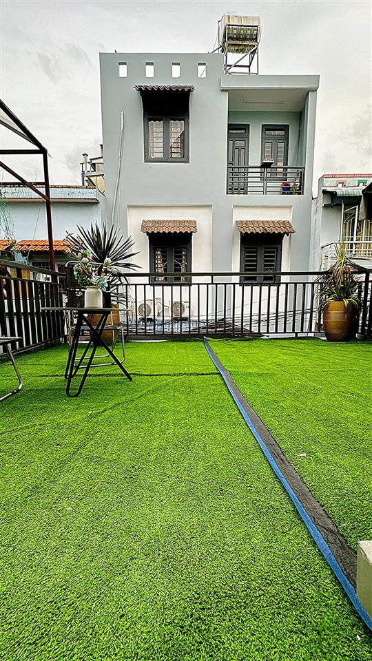 Ngộp ngán hàng xả lỗ nhà 4m x 18m giá 7 tỷ phạm văn bạch