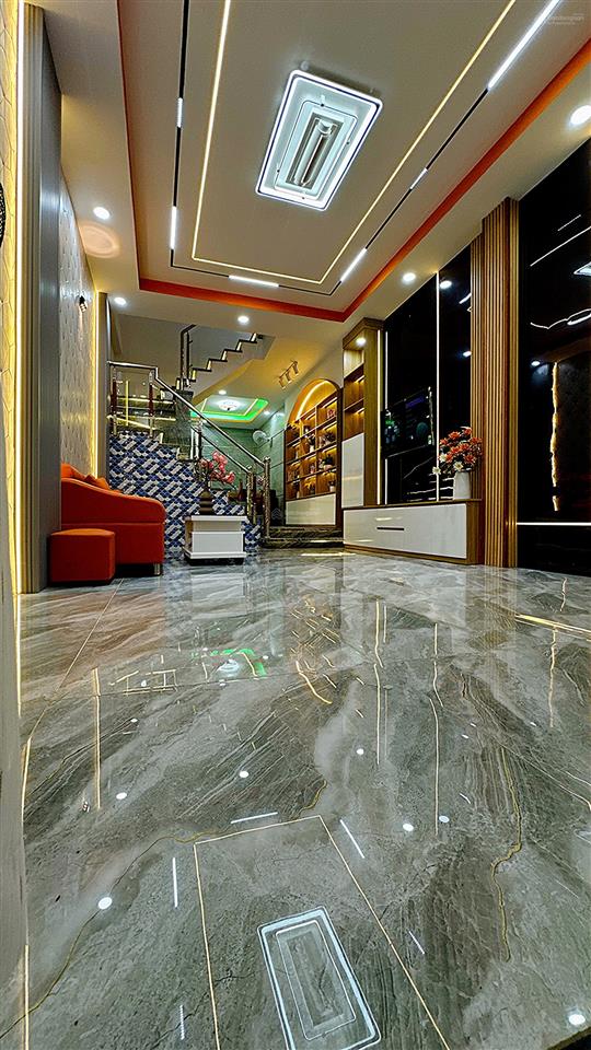 Ngộp ngán hàng xả lỗ nhà 4m x 18m giá 7 tỷ phạm văn bạch