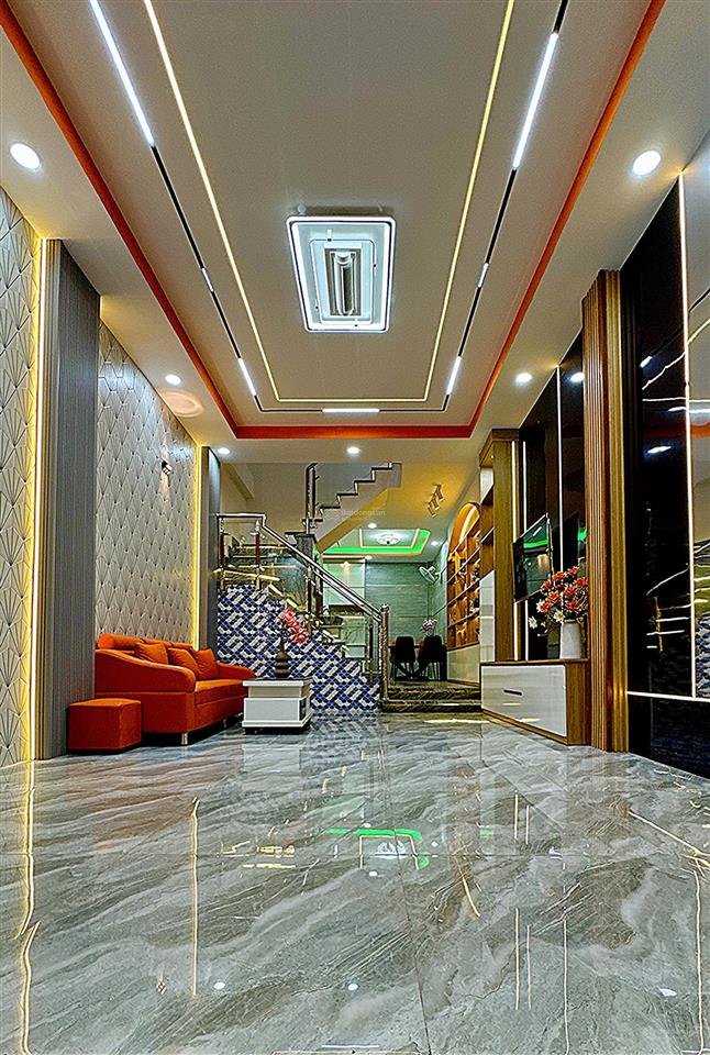 Ngộp ngán hàng xả lỗ nhà 4m x 18m giá 7 tỷ phạm văn bạch
