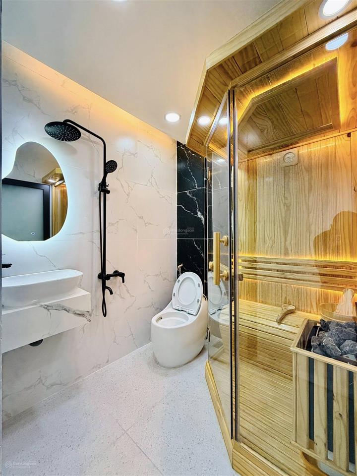 Nhà 4m x 12m đường thông 6m buôn bán