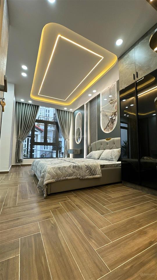 Ngộp nợ giảm 1 tỷ nhà 6mx11m 3 lầu  đặc biệt phòng ngủ dưới trệt