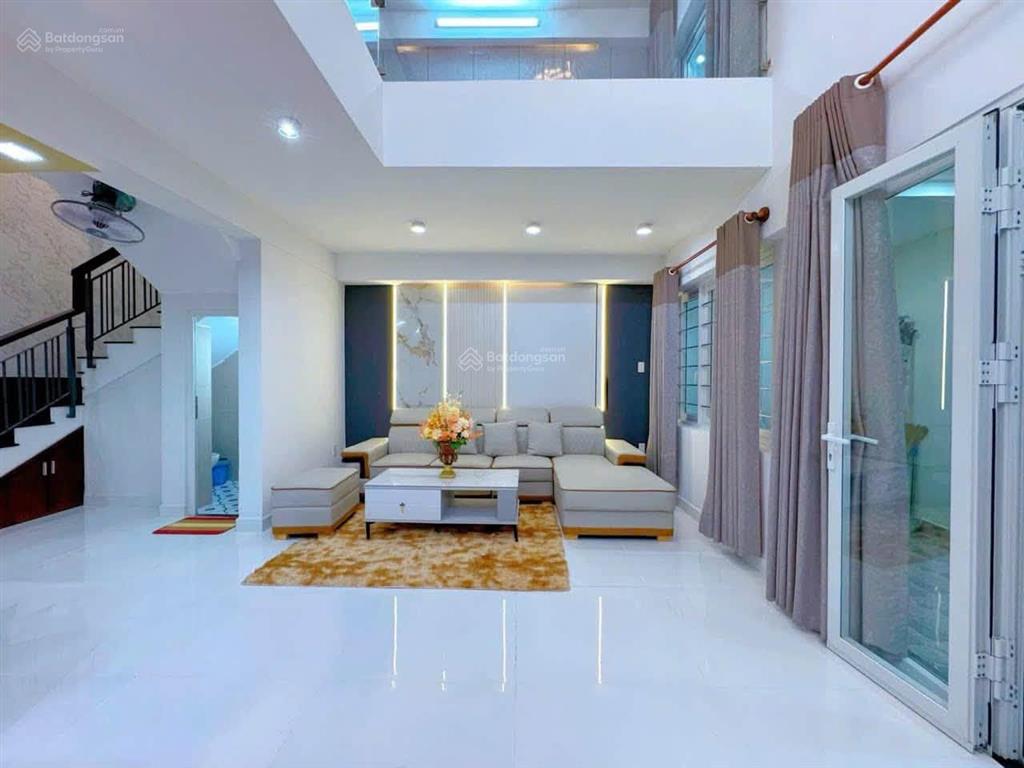 Cho thuê nhà nguyên căn 6mx9m lững 3 lầu hxh thông phan huy ích