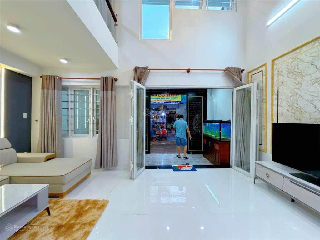 Cho thuê nhà nguyên căn 6mx9m lững 3 lầu hxh thông phan huy ích