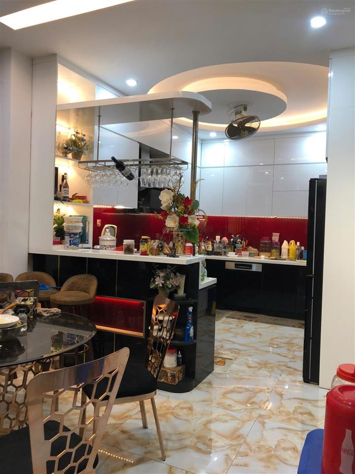 Bán nhà mặt phố 140n phan văn trị, cho con du học 18,5 tỷ, 92 m2, chính chủ, tốt
