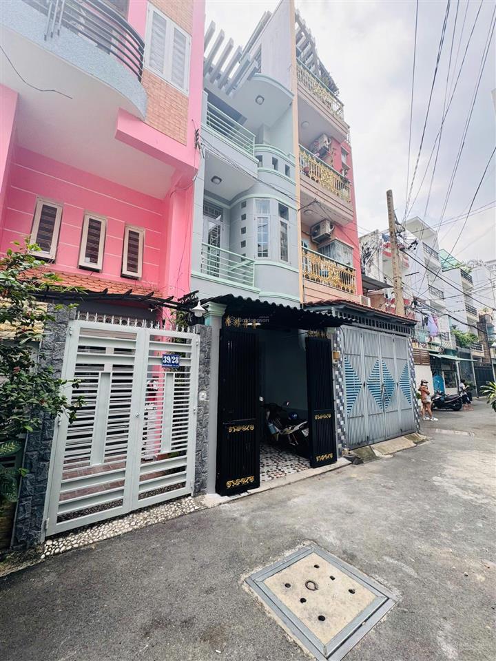 Chính chủ bán nhà đẹp 39/26 đường nguyễn hồng đào  1 trệt 3 lầu, có sân thượng  giá 7.68 tỷ, chốt