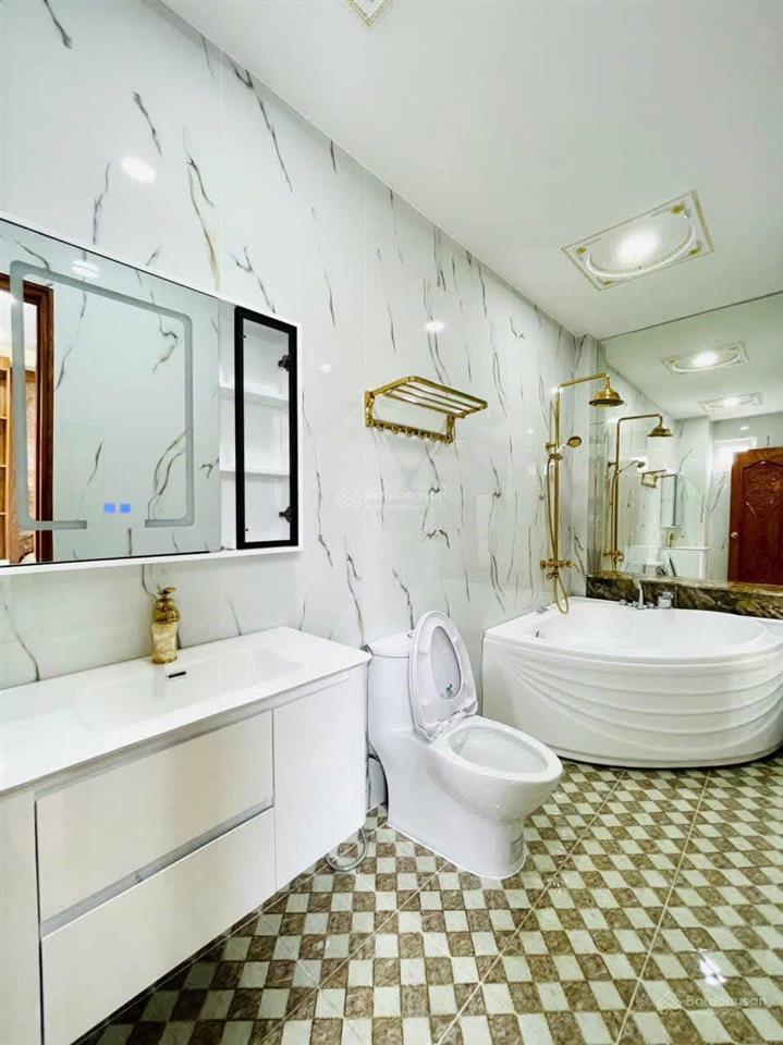 Cho thuê nhà mặt tiền đường cống lở, 4 x 20m, đúc lửng giá 10tr/th.  0385 999 ***