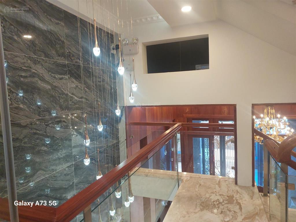 Bán gấp nhà 4,5x14,5 (64m2), 1 trệt 1 lửng 2 lầu st. 5pn, 5wc tại nguyễn tư giản, gv, giá 8,5 tỷ