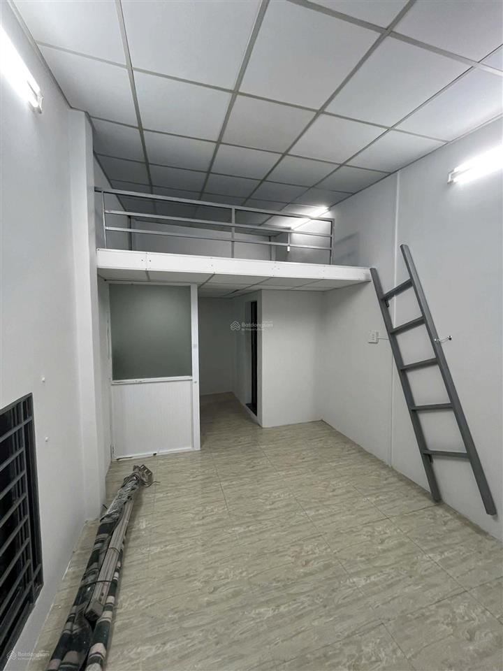 Bán nhà riêng tại lạc long quân, 3,65 tỷ, 35 m2, giá siêu hời