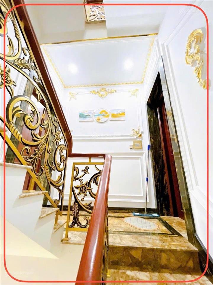Nhà đẹp 1 trệt 3 lầu hẻm 8m 1/70 cầu xéo q. tân phú