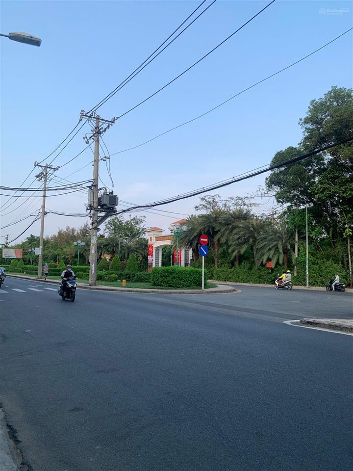 Mặt tiền song hành ngang 9x24m đang có hợp đồng thuê 20tr/th giá 12.5 tỷ