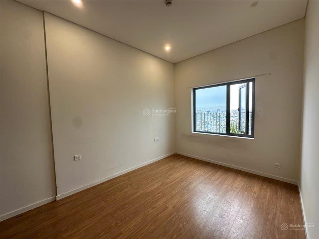 Bán căn hộ 2pn phòng ngủ giá chỉ hơn 4.5 tỷ tại diamond lotus riverside.
