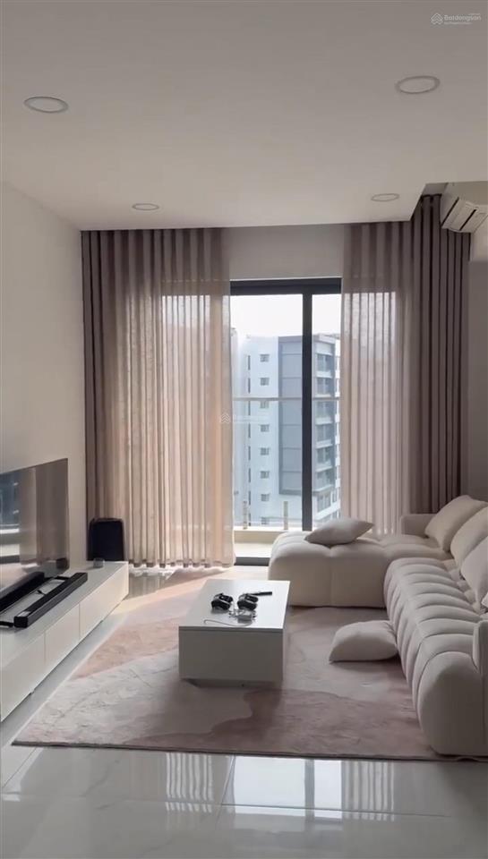 Chủ gửi bán căn 2pn+ 1 (thiết kế thành 3pn), view hồ bơi diamond brilliant, 112m2 giá 8tỷ4