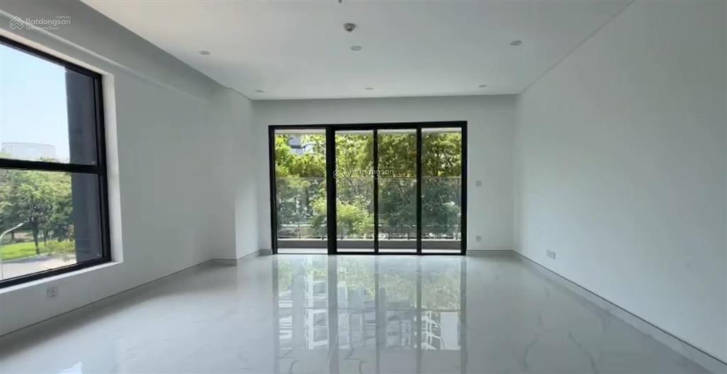 Căn hiếm có còn sót lại skylinked villa, 3pn, giá chỉ 16 tỷ, dt 190m2 có gara ô tô trong nhà