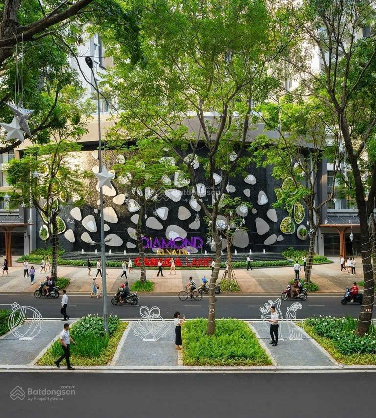 Chính chủ cho thuê shophouse ngay trung tâm s2.0.15  703m2 dt lớn nhất celadon city giá 180 triệu,