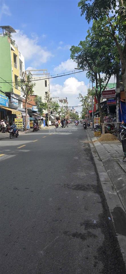 Mtkd sầm uất phạm văn bạch dt 818m giá bán  20 tỷ