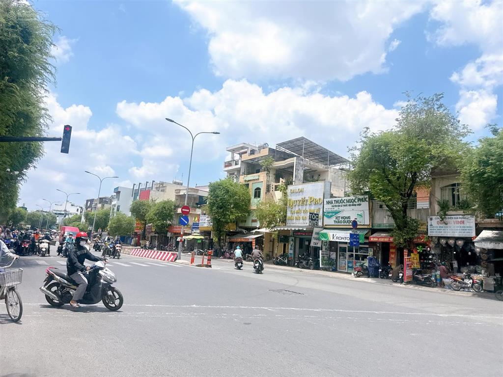 Mặt tiền kinh doanh vị trí đắc địa đối diện trường đh công thương ( 5x25m ) giá 26 tỷ tl